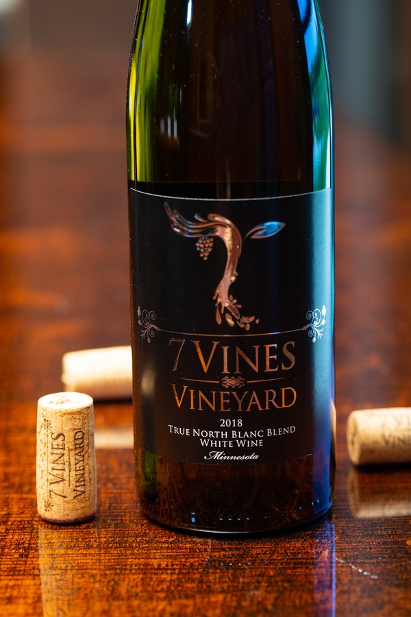 2019 True North Blanc Blend bottle shot